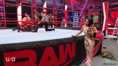 Click to view full size image
==============
zellinaraw20200427_Still667.jpg zellinaraw20200427_Still667.jpg