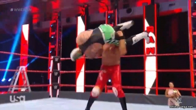 Click to view full size image
==============
zellinaraw20200427_Still725.jpg zellinaraw20200427_Still725.jpg