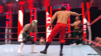 Click to view full size image
==============
zellinaraw20200427_Still733.jpg zellinaraw20200427_Still733.jpg