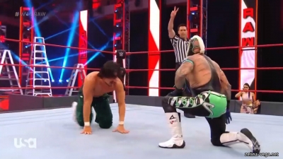 Click to view full size image
==============
zellinaraw20200427_Still759.jpg zellinaraw20200427_Still759.jpg