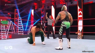 Click to view full size image
==============
zellinaraw20200427_Still761.jpg zellinaraw20200427_Still761.jpg