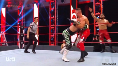 Click to view full size image
==============
zellinaraw20200427_Still797.jpg zellinaraw20200427_Still797.jpg