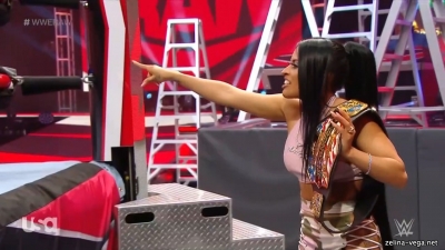 Click to view full size image
==============
zellinaraw20200427_Still835.jpg zellinaraw20200427_Still835.jpg