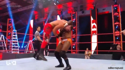 Click to view full size image
==============
zellinaraw20200427_Still916.jpg zellinaraw20200427_Still916.jpg