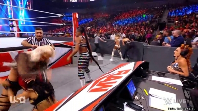 Click to view full size image
==============
thearaw20211108_00_06_13_15_Still375.jpg thearaw20211108_00_06_13_15_Still375.jpg