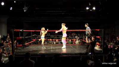 Click to view full size image
==============
ZelinaFWE20120428_Still089.jpg ZelinaFWE20120428_Still089.jpg