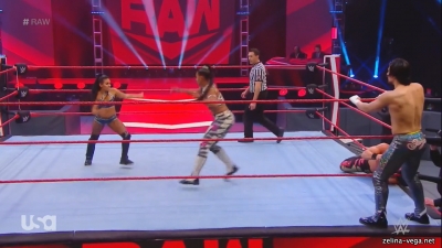 Click to view full size image
==============
zelinaraw20200406_Still1366.jpg zelinaraw20200406_Still1366.jpg