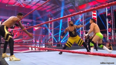 Click to view full size image
==============
zelinaraw20200720_Still300.jpg zelinaraw20200720_Still300.jpg