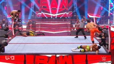 Click to view full size image
==============
zelinaraw20200720_Still316.jpg zelinaraw20200720_Still316.jpg